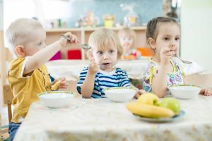 Jak własna kuchnia pomaga w&nbsp;diecie eliminacyjnej i&nbsp;pierwszym tygodniu adaptacji dziecka